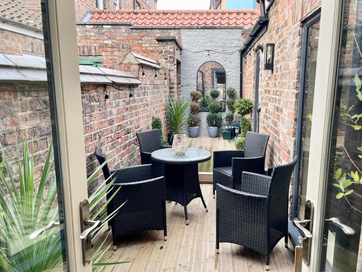 Stay At No 4 York Centre Exterior photo